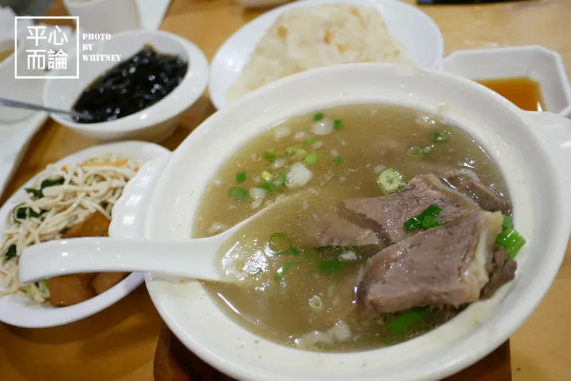 清真中國牛肉麵食館